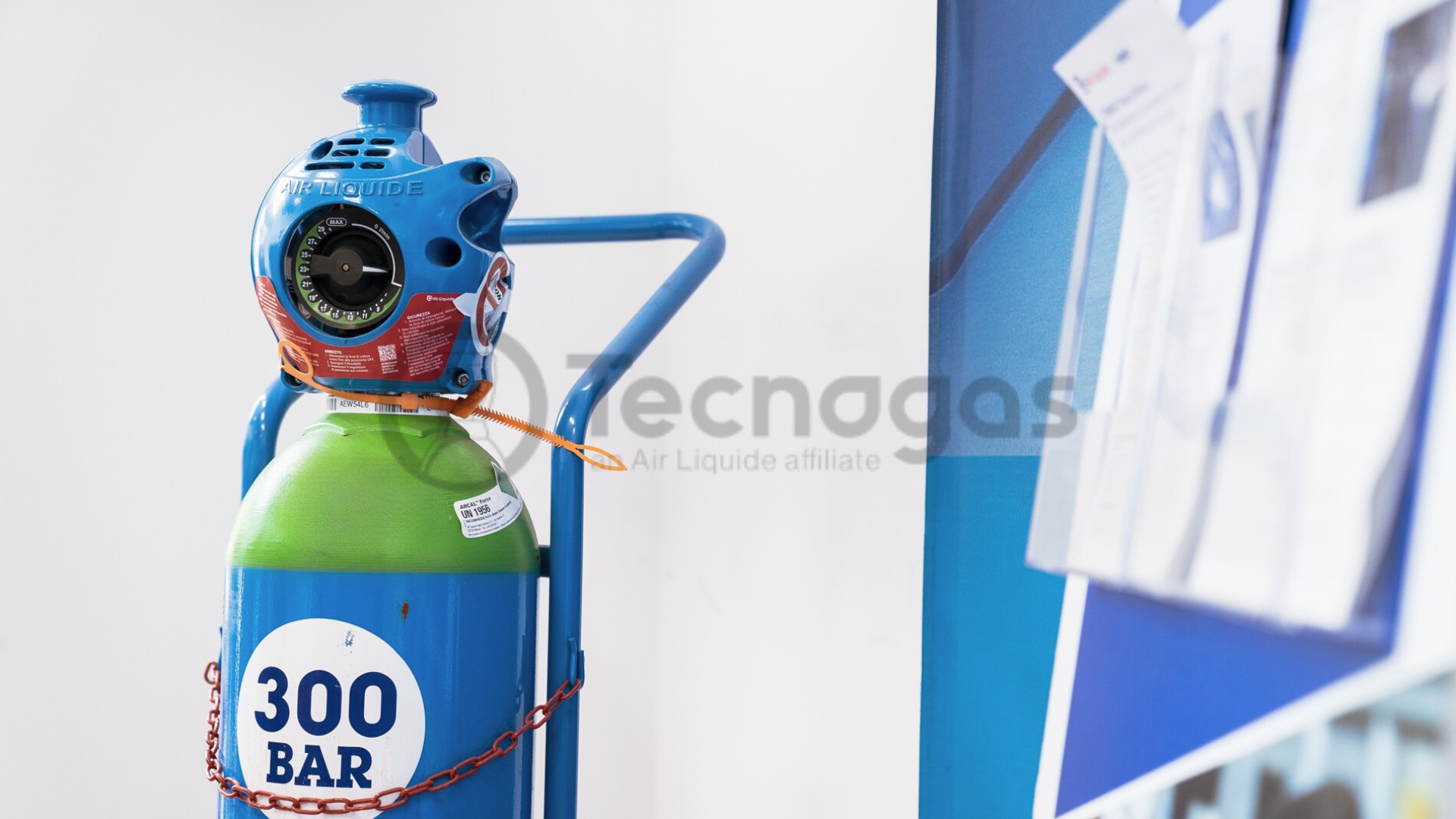 fornitura di gas rari